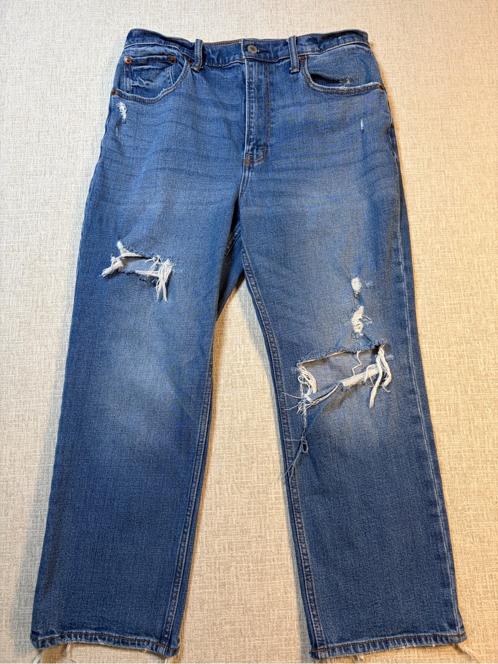 Abercrombie & Fitch Distressed Ankle Straight High-Rise Jeans, Size 30 Short